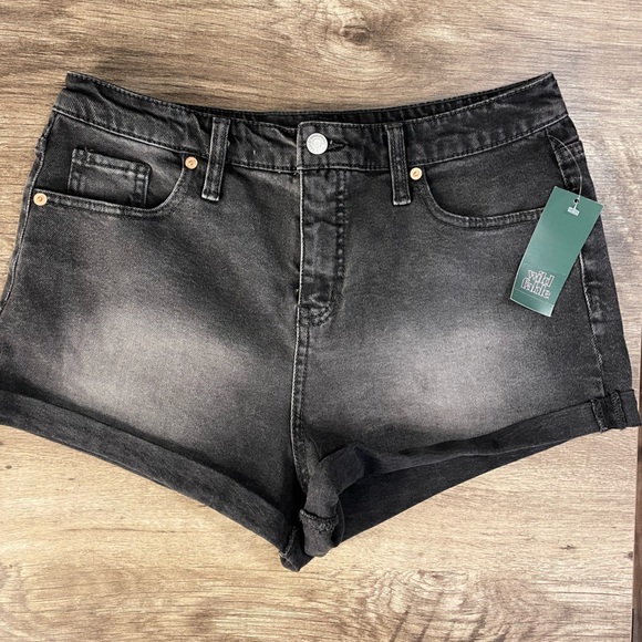 Wild fable black Jean shorts size 12 - Picture 1 of 5